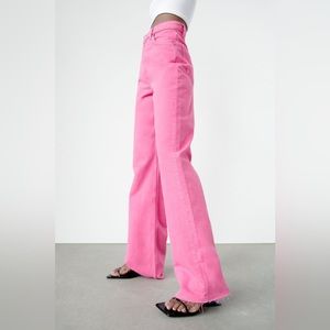 BNWT Zara High Waisted Straight Leg Jeans in Fuchsia size 10